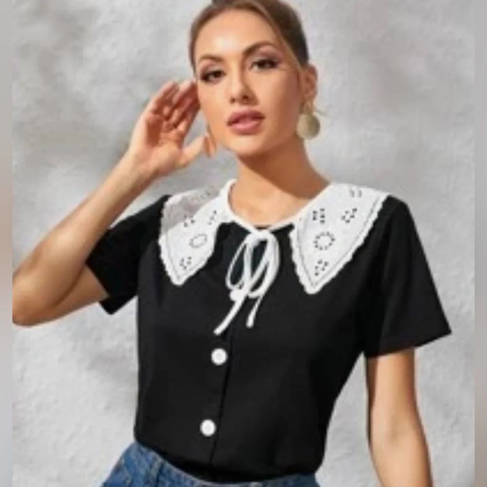 Shein black/white t-shirt embroidered collar 💐 - Picture 2 of 6
